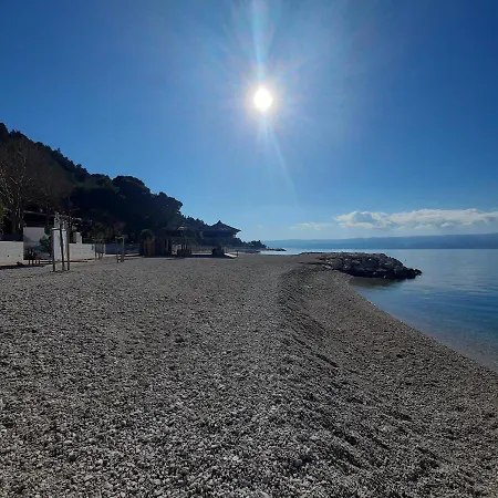 Nora * Omiš
