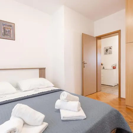Apartment Nora *